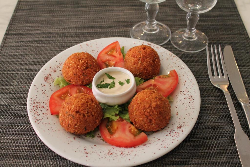 Hotel Restaurant Maison Blanche Rungis Exteriör bild