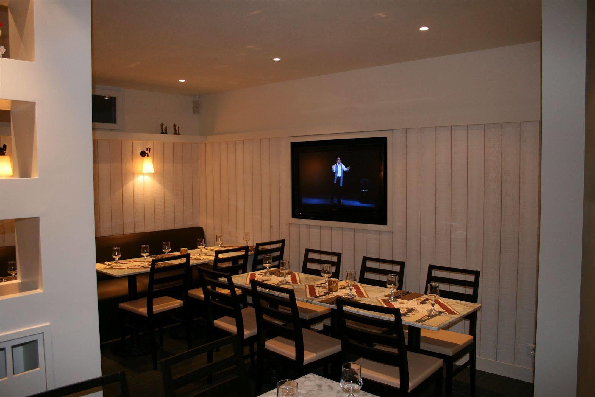 Hotel Restaurant Maison Blanche Rungis Exteriör bild